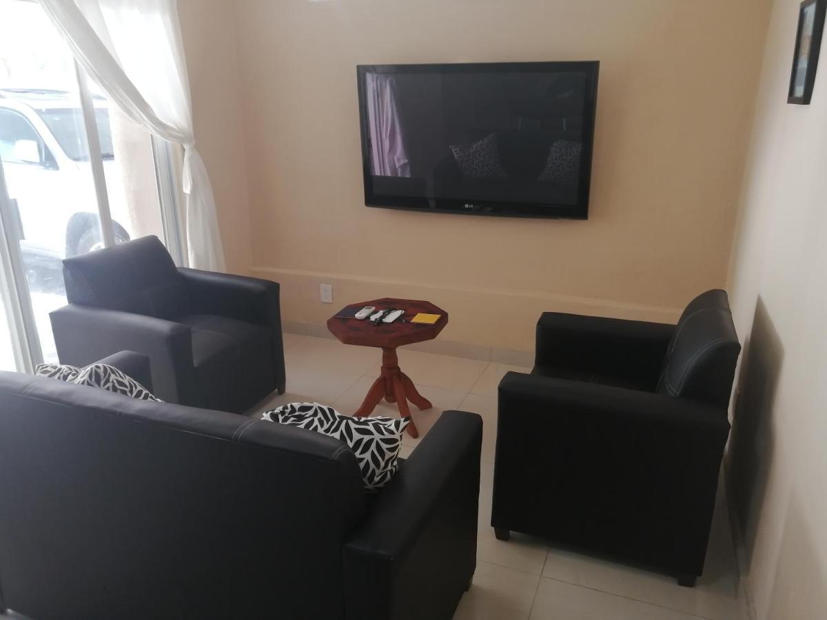 Апартаменти Apartamento 4 El Paraiso De Capitan Fernando Челем Екстер'єр фото